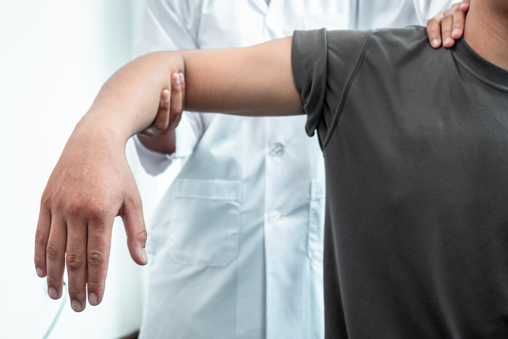Shoulder Arthroscopy: Procedure, Recovery, and What to Expect